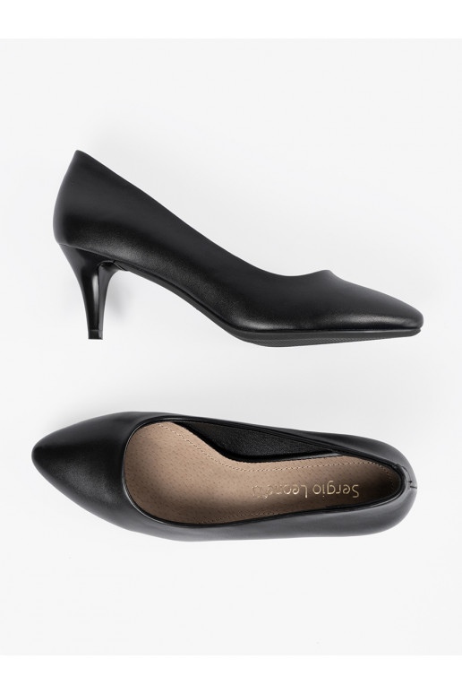 Must  poolsaapad Sergio Leone