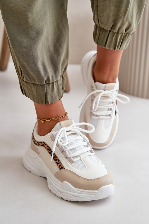 Sneakers tüüpi jalanõud...