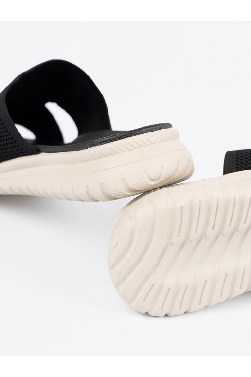  Mustad plätud platvormiga Sergio Leone