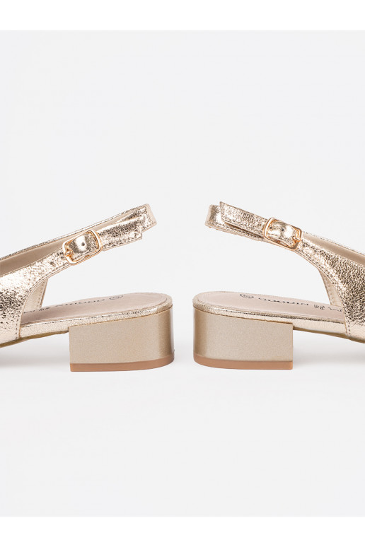 Kuldset värvi kingad  Kuldset värvi kingad