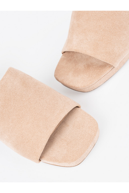 beeži värvi  plätud 