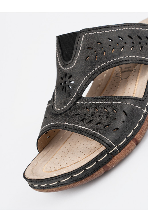 Must plätud  Must plätud