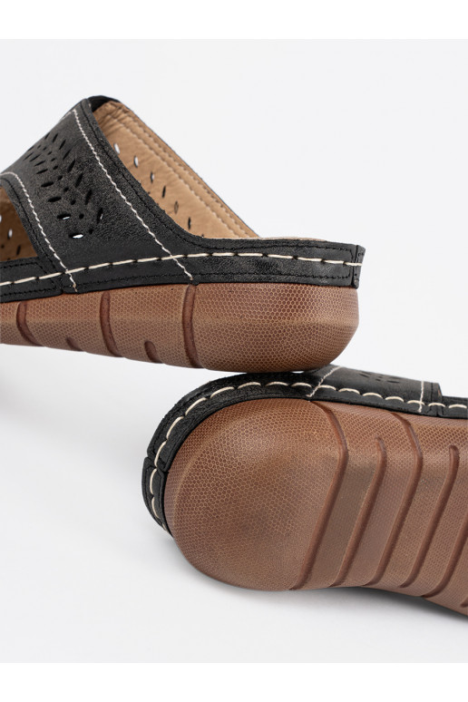 Must plätud  Must plätud