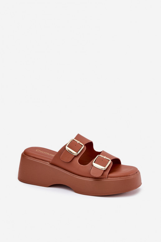 naiste plätud   neetide ja pandlaga pruunid värvi Nitarelia