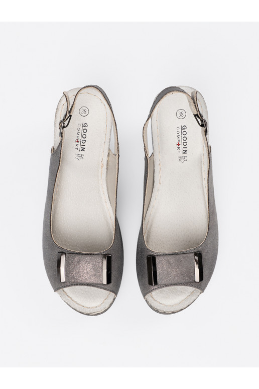 Halli värvi kingad   Halli värvi kingad