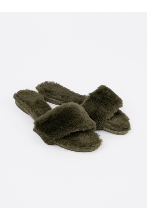 Rohelist värvi  plätud  Rohelist värvi  plätud