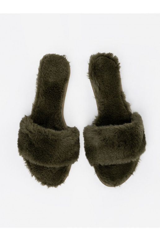 Rohelist värvi  plätud  Rohelist värvi  plätud