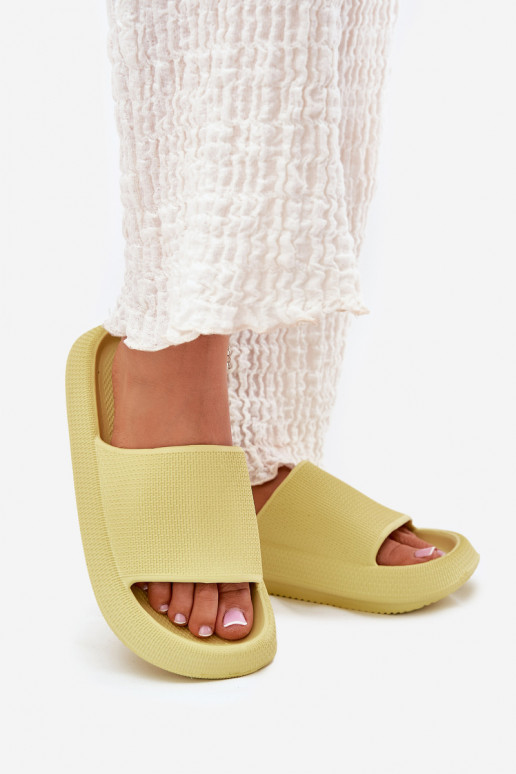 Kerged sussid massiivse tallaga  Querceria  Kerged sussid massiivse tallaga  Querceria