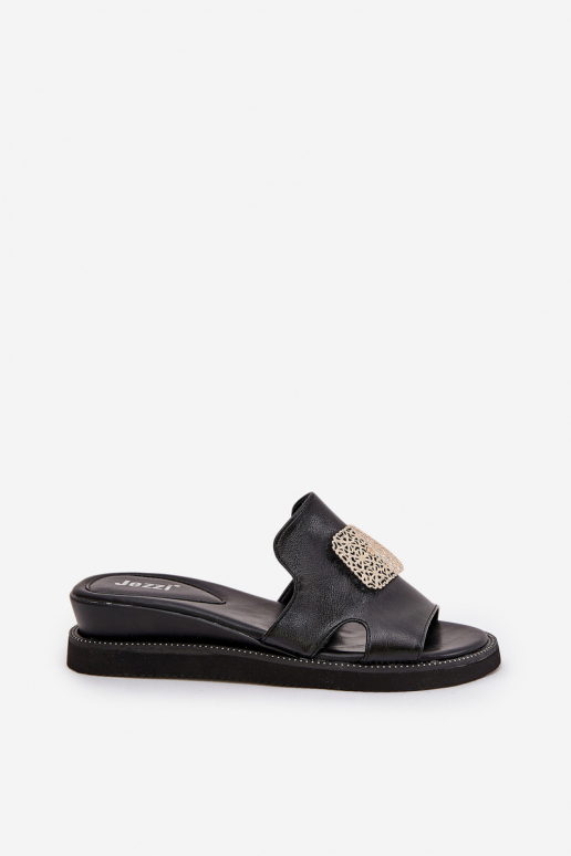 Mustad naiste sussid ornamentidega... Mustad naiste sussid ornamentidega...