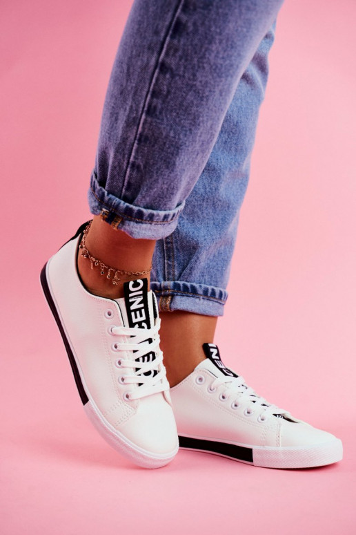 Klassikalised spordijalatsid Must Ville Klassikalised spordijalatsid Must Ville