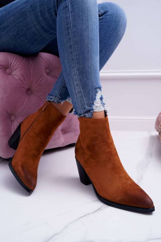 Naiste poolsaapad kõrge jämeda... Naiste poolsaapad kõrge jämeda...