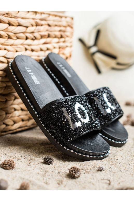 Plätud platvormiga LOVE