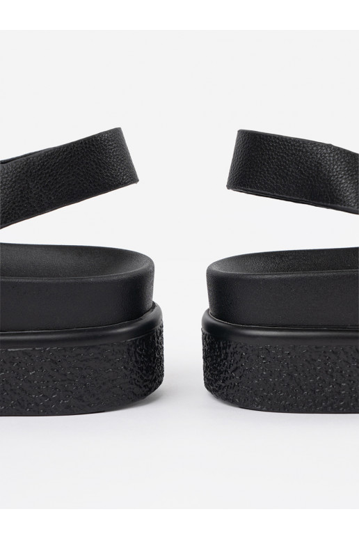 Must  kingad platvormiga Must  kingad platvormiga