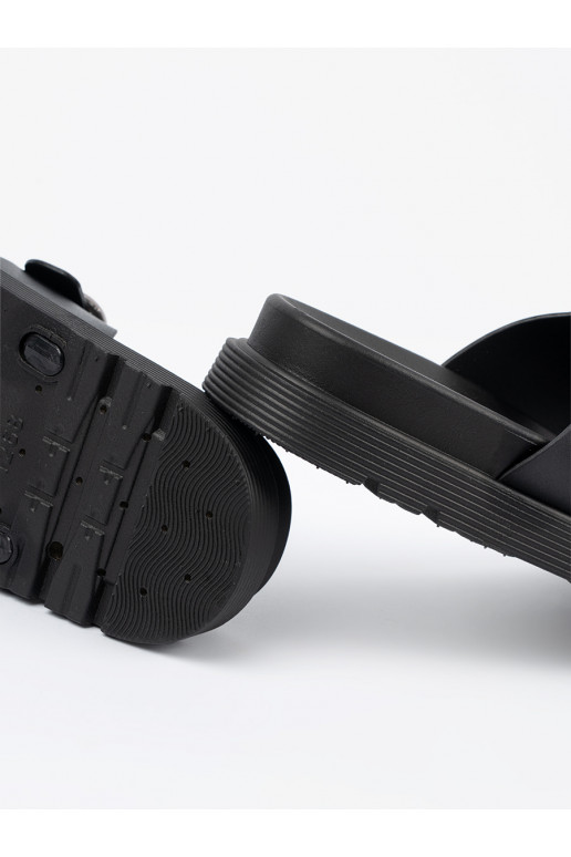 Sussid Mustad ze mi klamrami