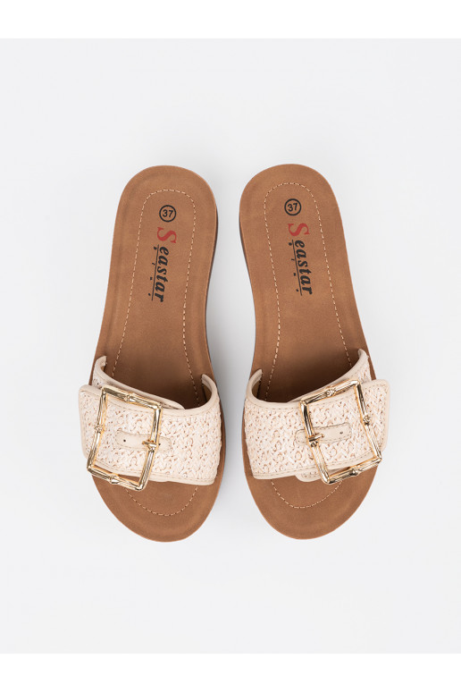 Sussid zdobione złotą klamrą