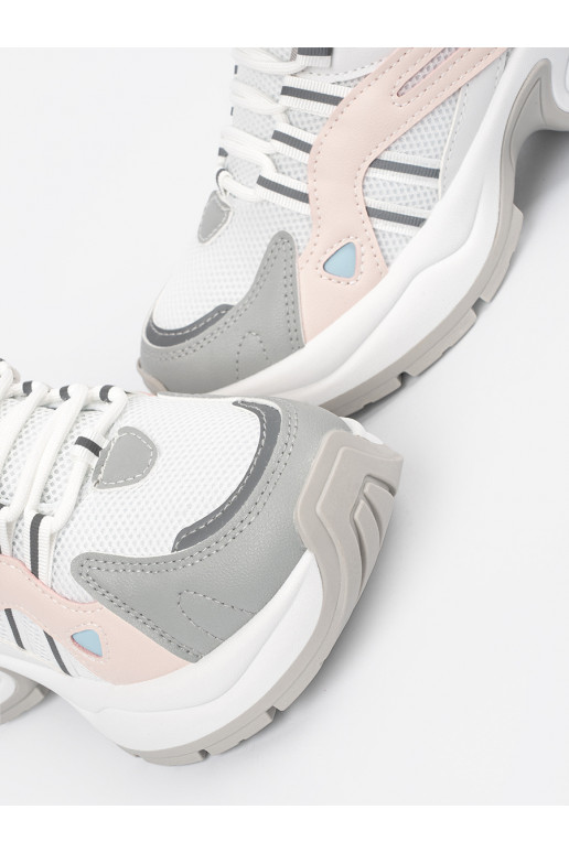 Pastelltoonides Spordistiilis kingad platvormiga