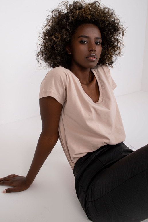 T-särk kohvi värvi