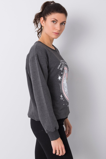 Tumehall Trisha trükiga...