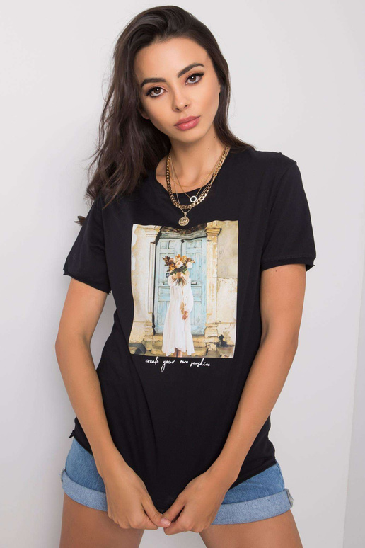 Must Benthe trükiga T-särk