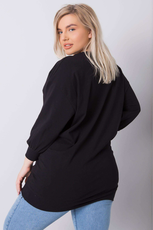 Must pluss suuruses pluus Messina...