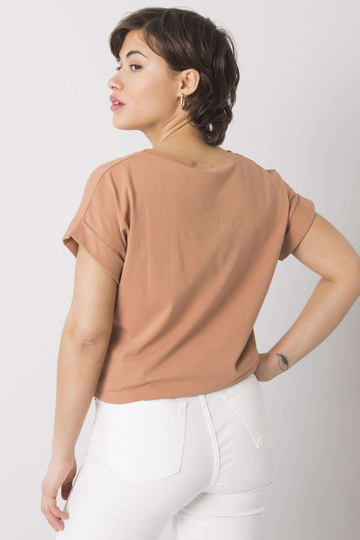 Kaameli t-särk kirjaga Saniyah