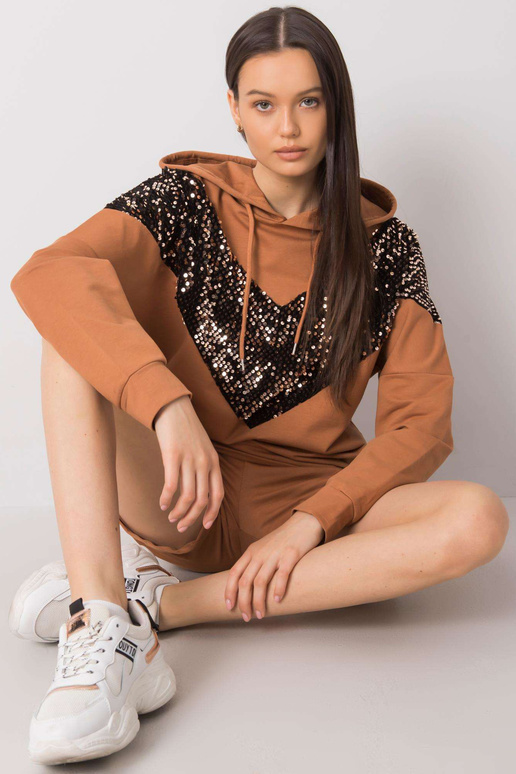 Phylicia aplikatsiooniga kaamelikomplekt