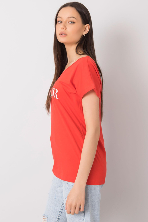 Punane T-särk kirjaga Hortense