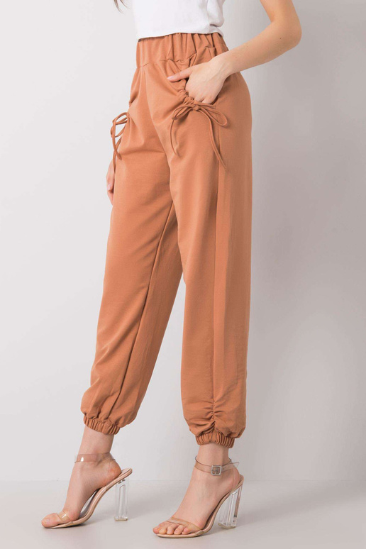 Kaameli dressipüksid Zelena