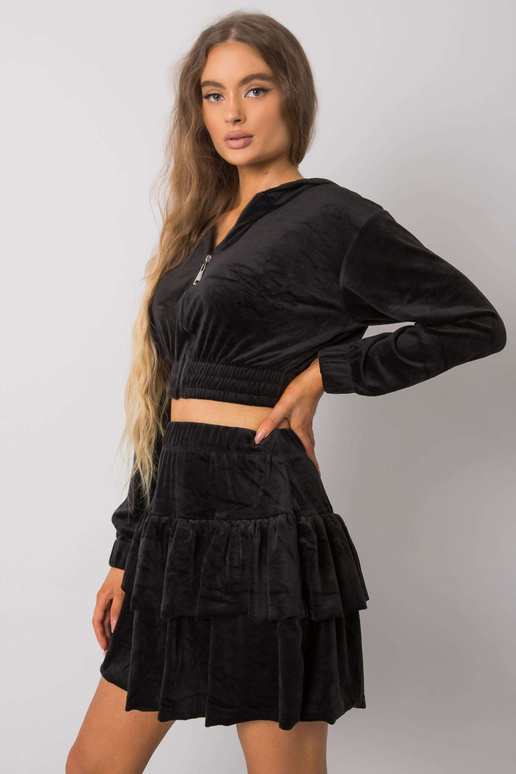 Must veluurkomplekt seelikuga Letta