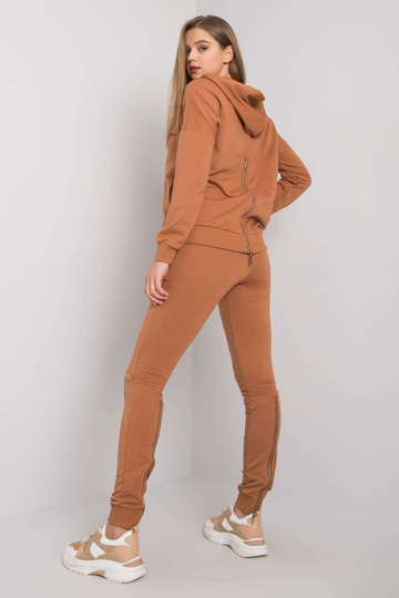 Helepruun dressipluusi... 2