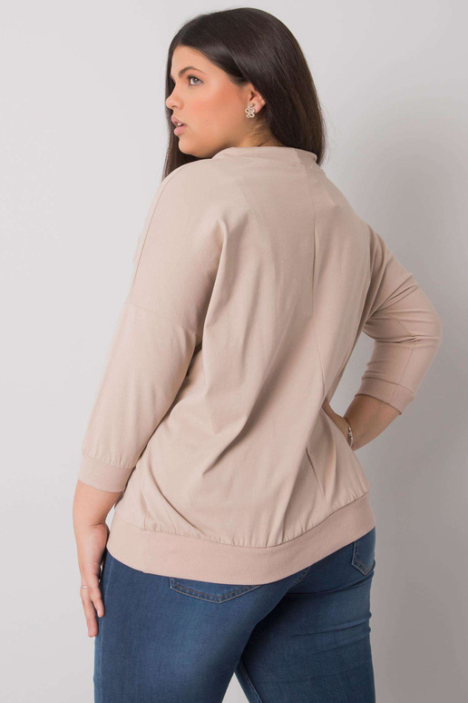 Helebeež pluss suuruses Bella...