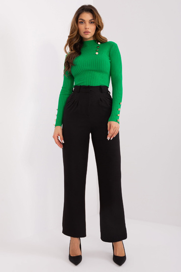 Caroline Black elegantsed...