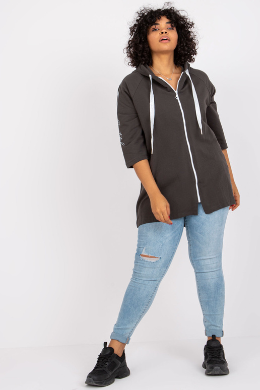 Suures suuruses khakivärvi...