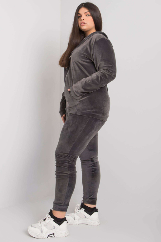 Tumehall veluur pluss suuruses...