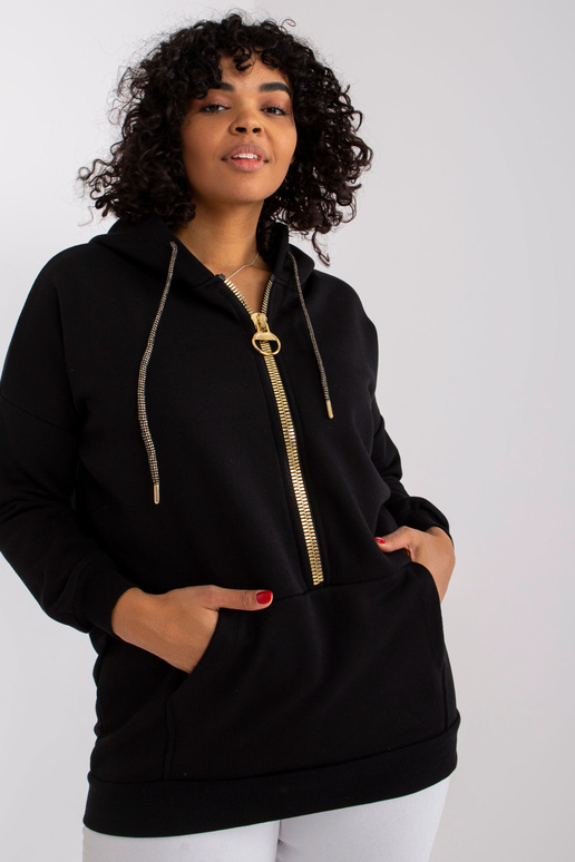 Amanda Must Suures suuruses...