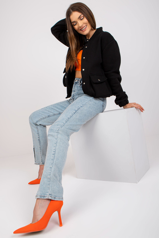 Zuzanna must puuvillane kapuutsiga...