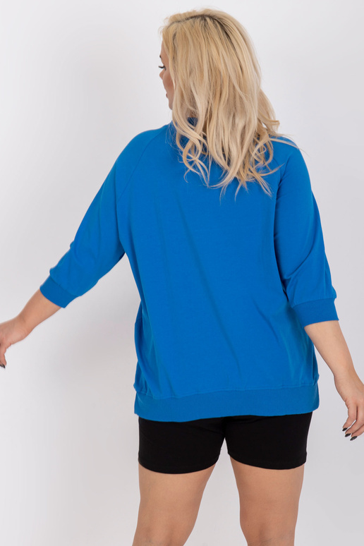 Tumesinine pluss suuruses pluus...