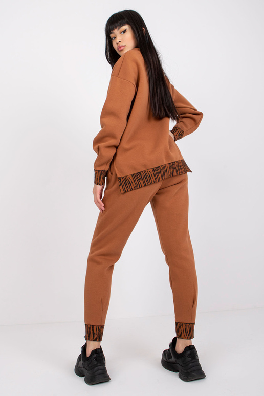 Helepruun dressikomplekt Oslo Helepruun dressikomplekt Oslo