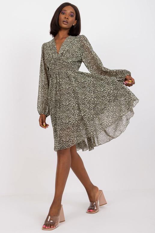 Rohelise ja beeži mustriga pikkade... Rohelise ja beeži mustriga pikkade...