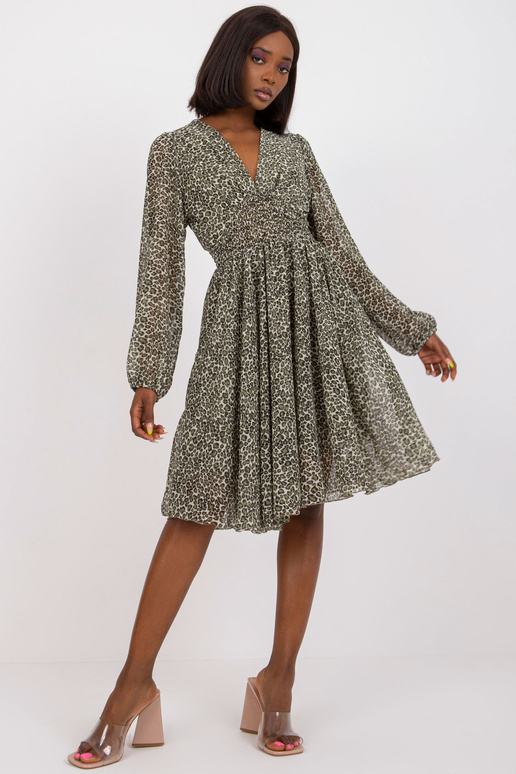 Rohelise ja beeži mustriga pikkade... Rohelise ja beeži mustriga pikkade...