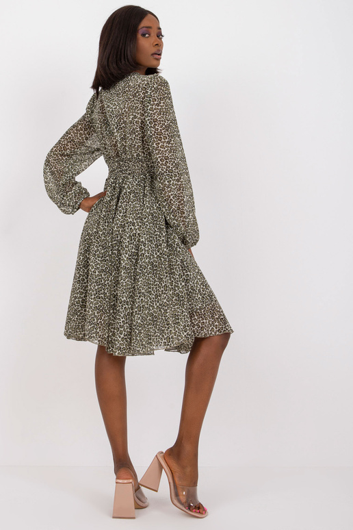 Rohelise ja beeži mustriga pikkade... Rohelise ja beeži mustriga pikkade...