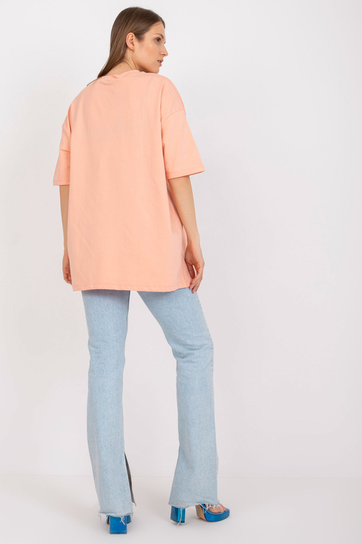 Oversize aprikoosist trükiga T-särk Oversize aprikoosist trükiga T-särk