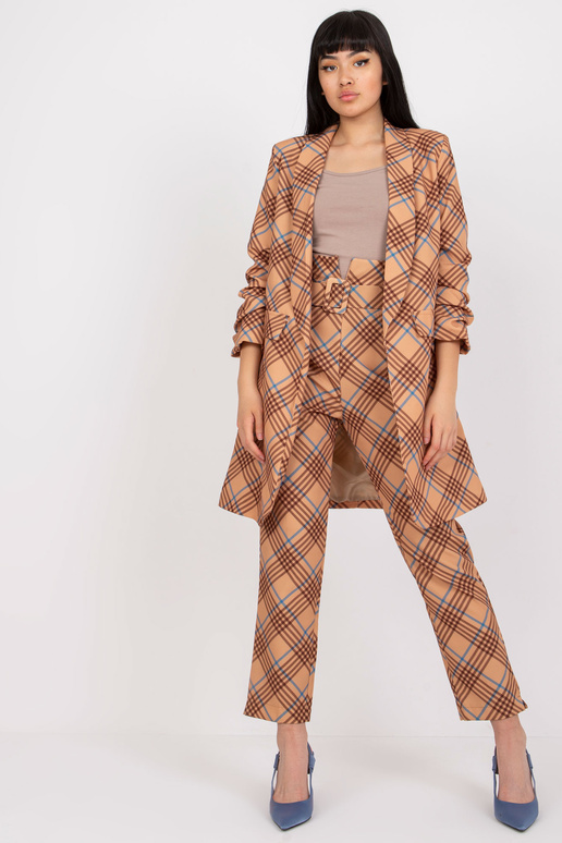 Beež ja sinine pika ruuduline bleiser Beež ja sinine pika ruuduline bleiser