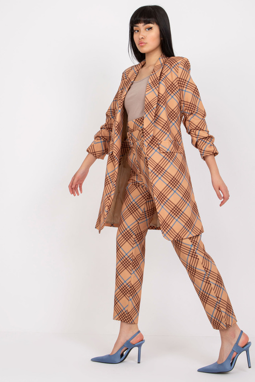 Beež ja sinine pika ruuduline bleiser Beež ja sinine pika ruuduline bleiser