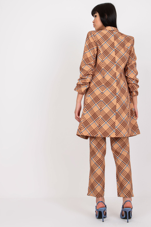 Beež ja sinine pika ruuduline bleiser Beež ja sinine pika ruuduline bleiser