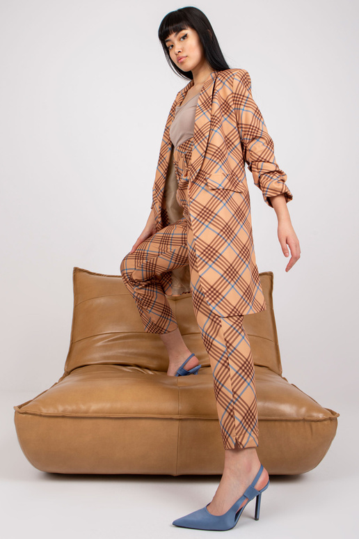 Beež ja sinine pika ruuduline bleiser Beež ja sinine pika ruuduline bleiser