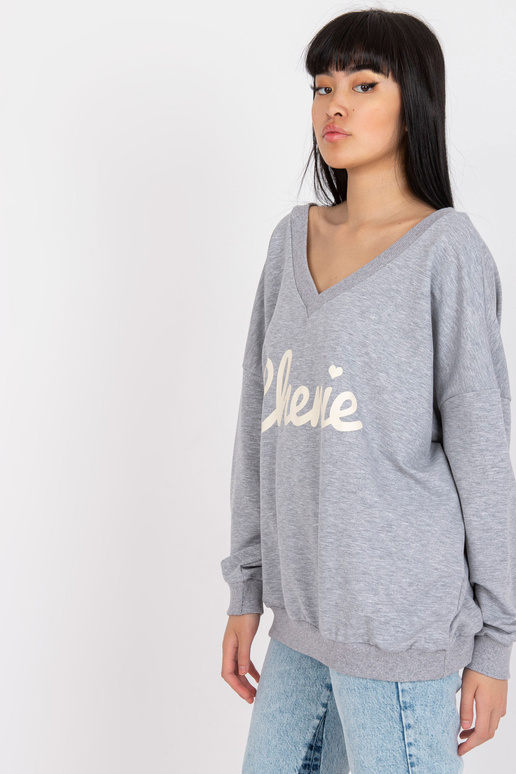 Halli melanžmustriga pikkade...