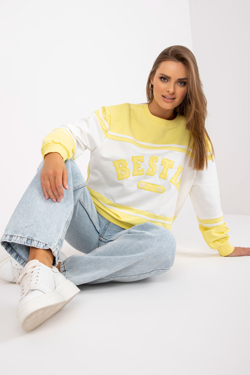 Kollane ja valge kapuutsita...