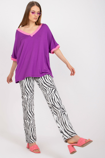 Lilla ja roosa V-kaelusega...