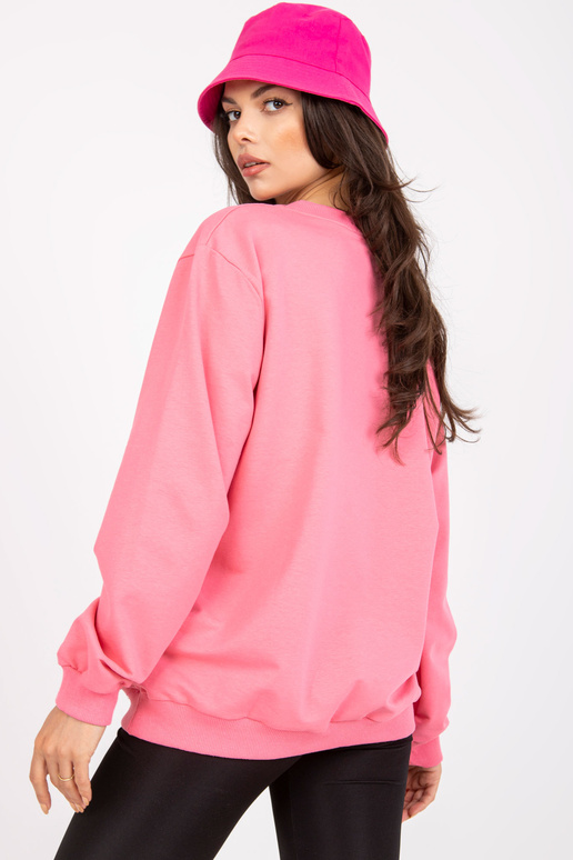 Roosa must naiste kapuutsita pikkade...